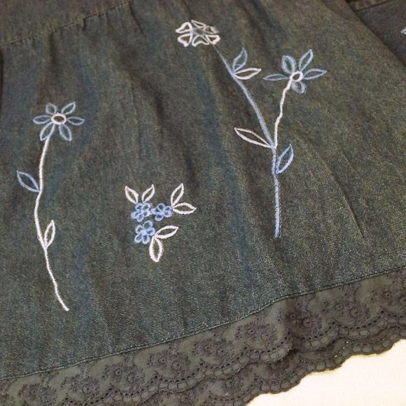 Vintage 90s Denim Jumper Pinafore Dress -M Embroidered Floral Pockets Lace Trim - Picture 6 of 9